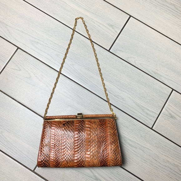Vintage Handbags - Very Vintage Tan Brown Snakeskin Gold Chain Clutch